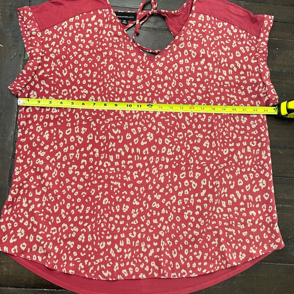 Patterned Pink Blouse - Picture 7 of 9